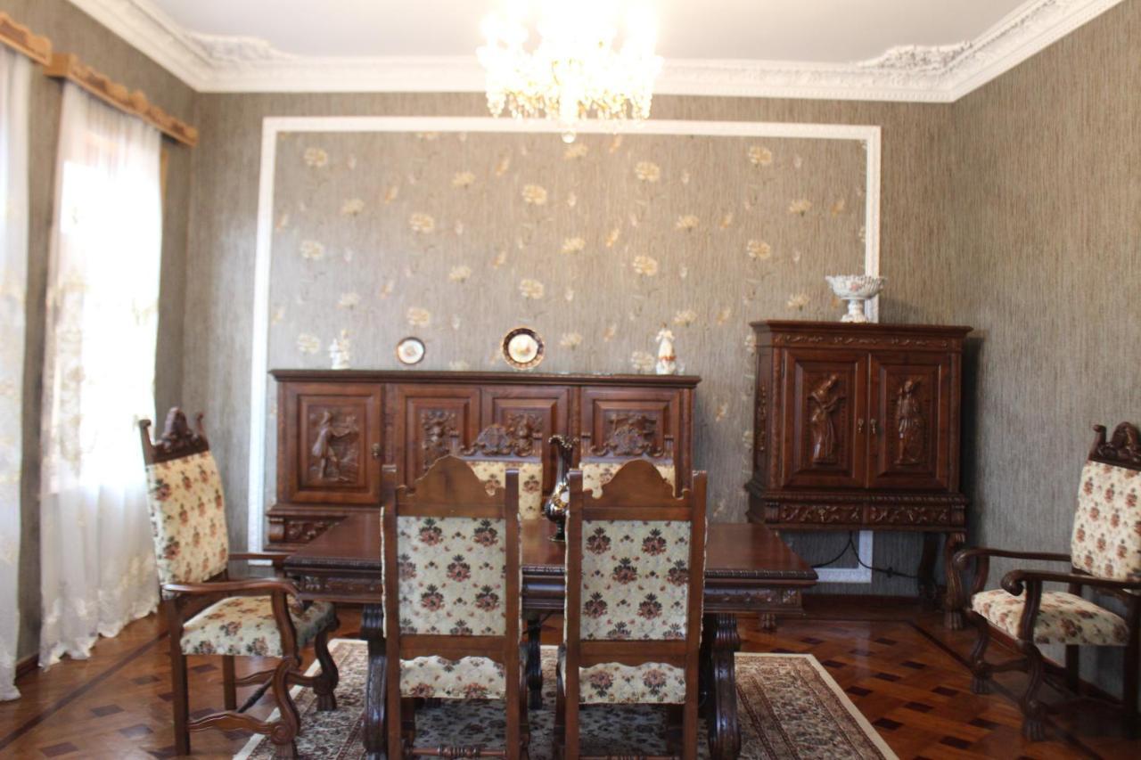 Lime Hill Hotel Kutaisi Bagian luar foto