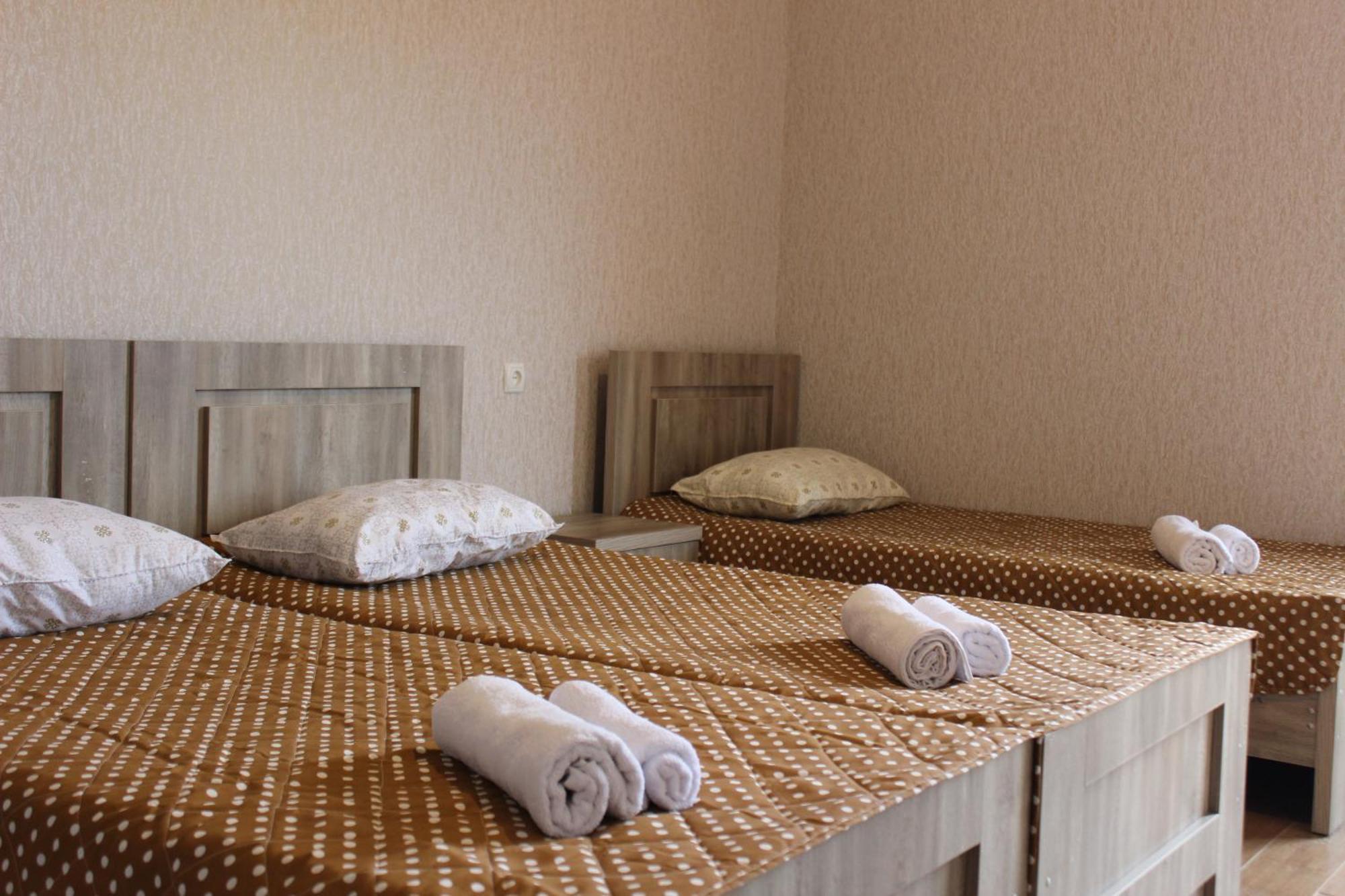 Lime Hill Hotel Kutaisi Bagian luar foto