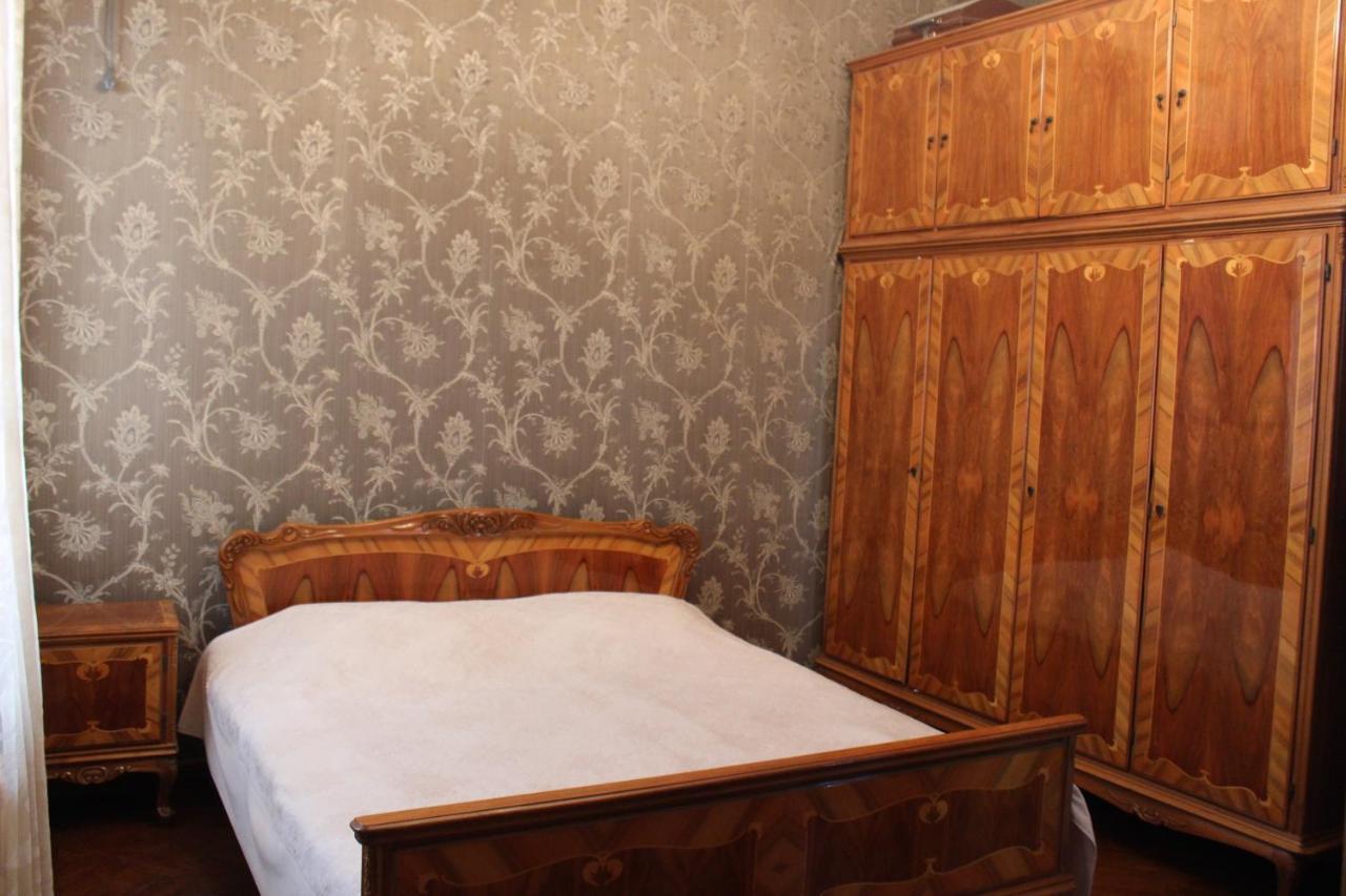 Lime Hill Hotel Kutaisi Bagian luar foto
