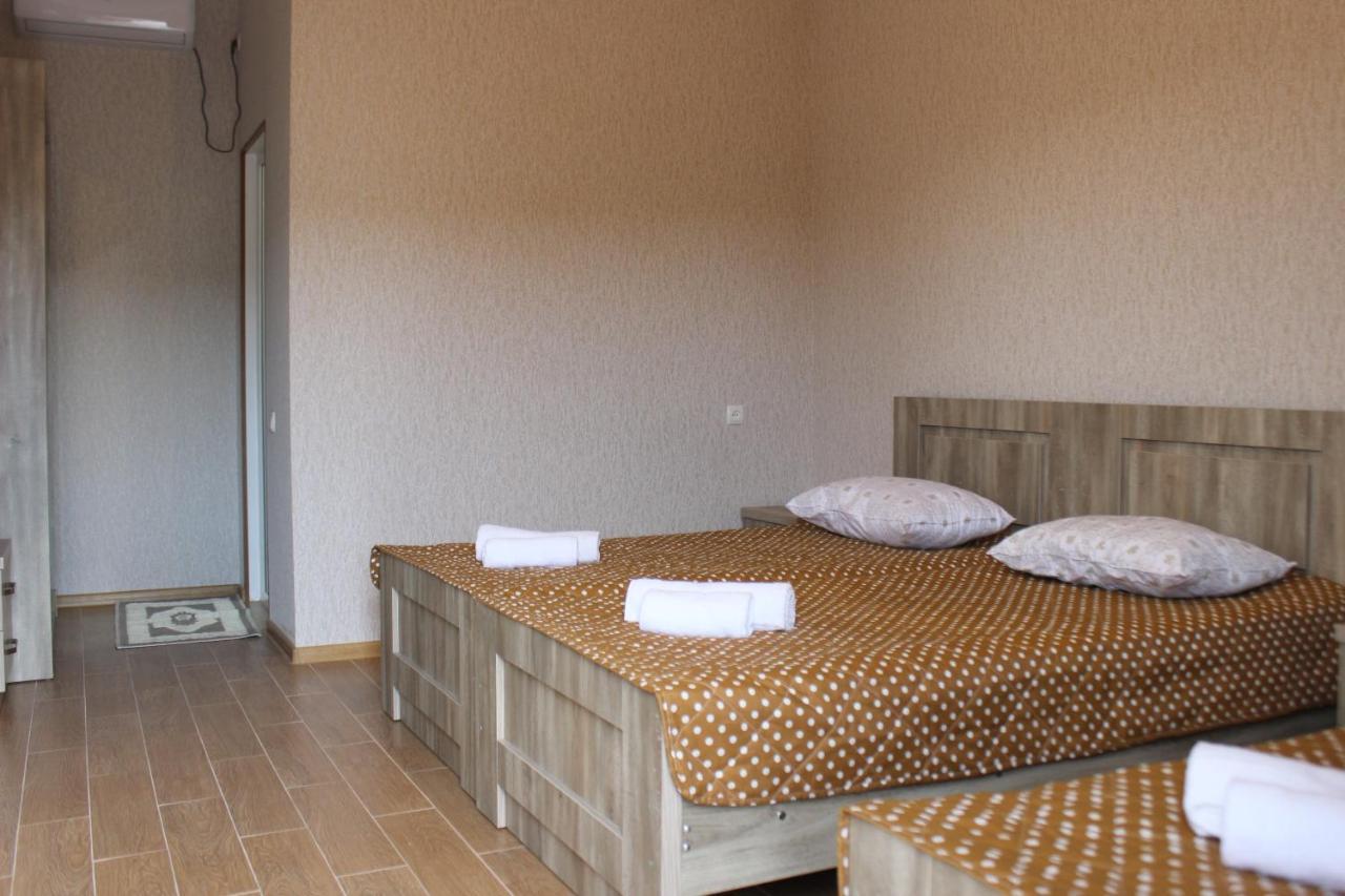 Lime Hill Hotel Kutaisi Bagian luar foto
