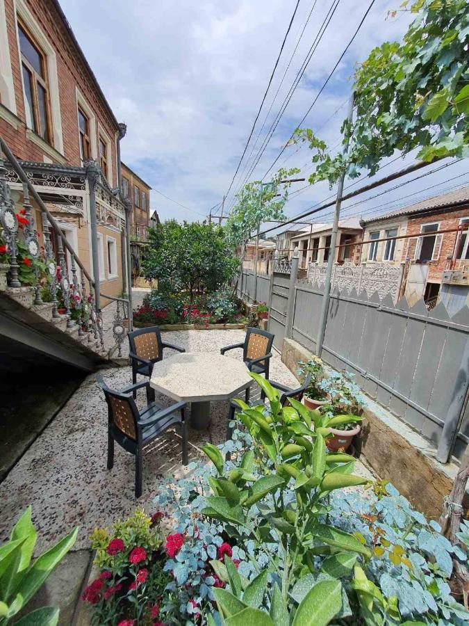 Lime Hill Hotel Kutaisi Bagian luar foto
